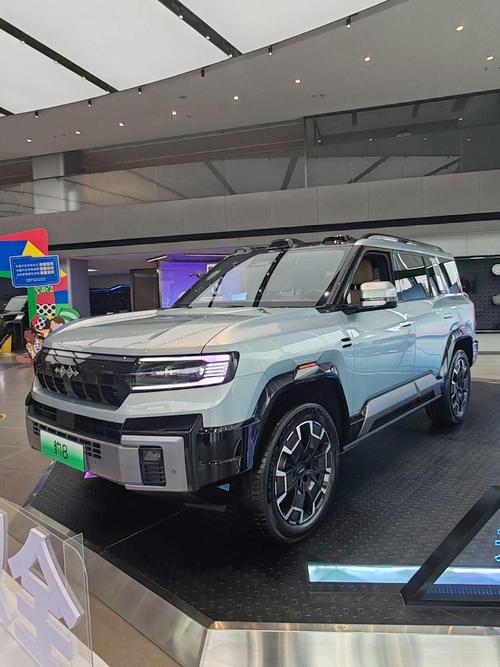 佛山39比亚迪方程豹硬派越野的爆款，英菲尼迪35周年与你共成长